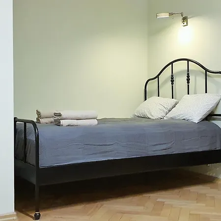 Luna - Center Zbawiciela Marszalkowska