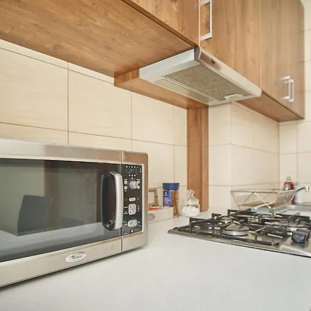 Luna - Center Zbawiciela Marszalkowska Warsaw